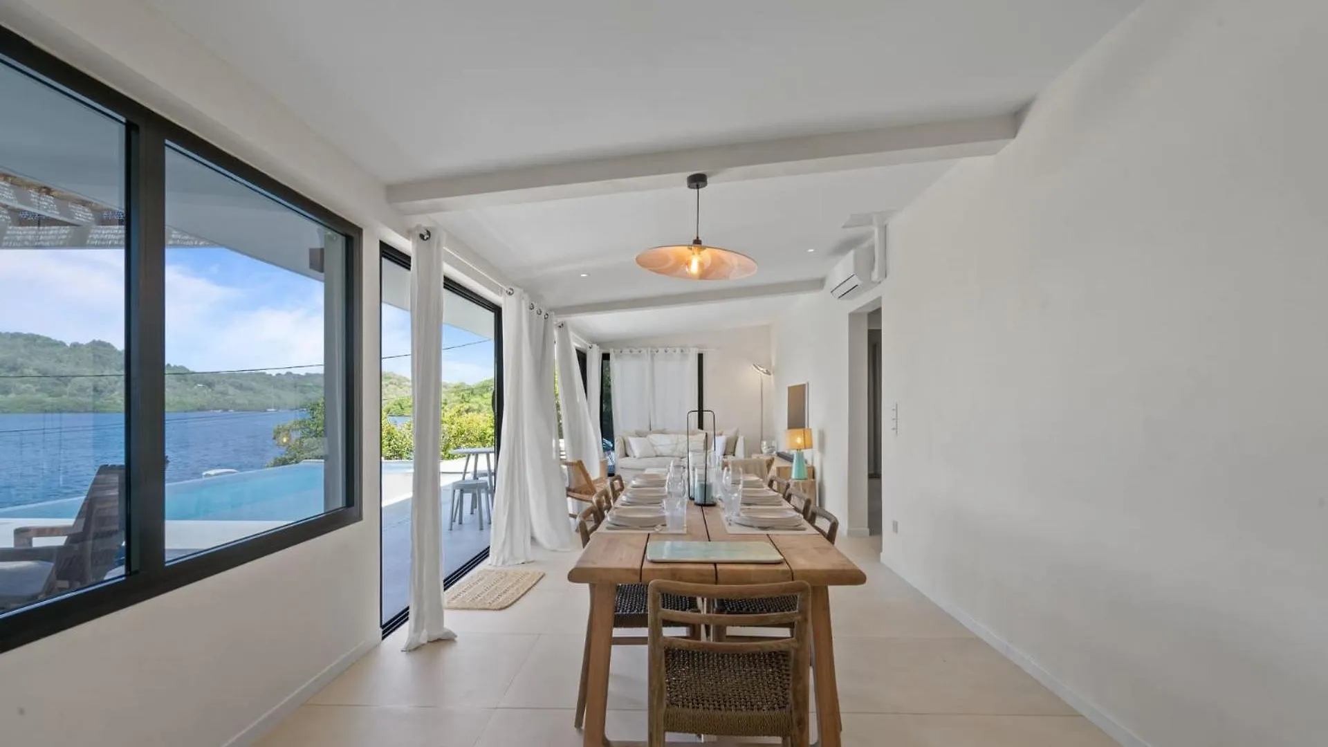 Villa Pantone Le Robert 0*,  Martinique