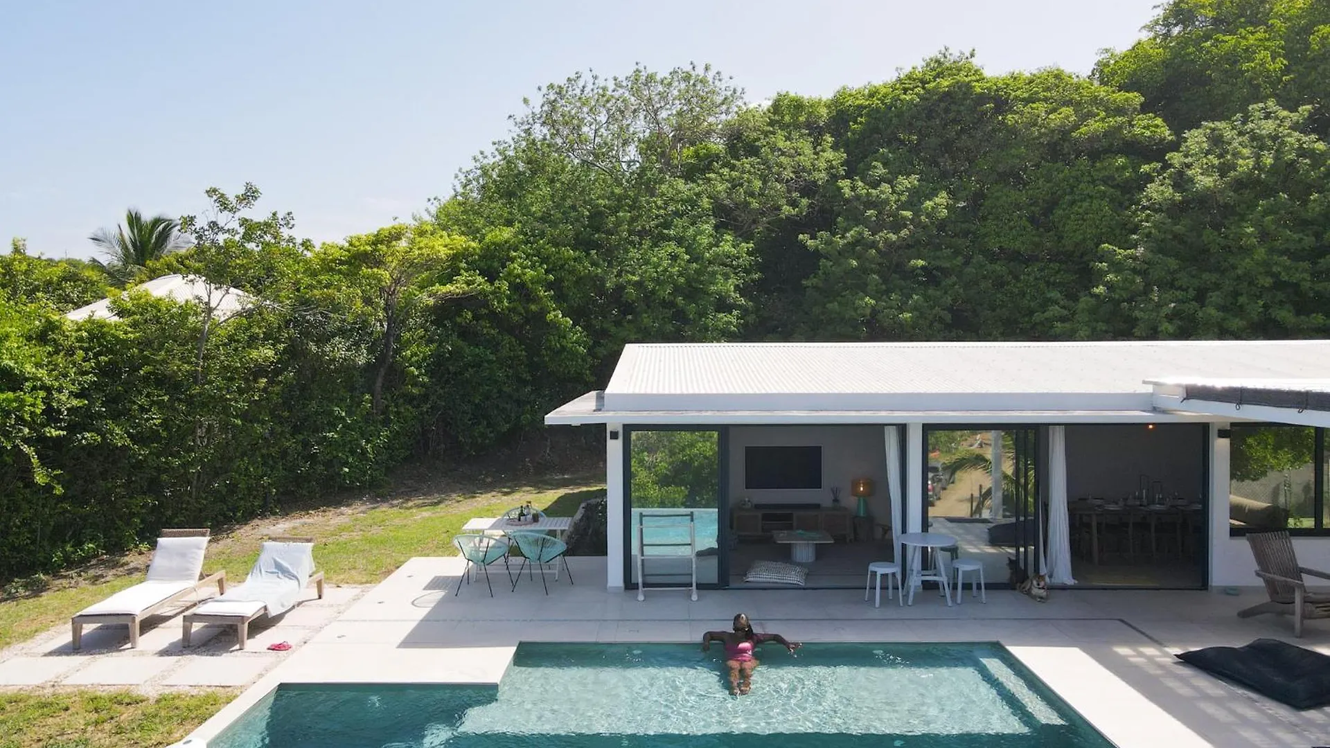 Villa Pantone Le Robert 0*,  Martinique